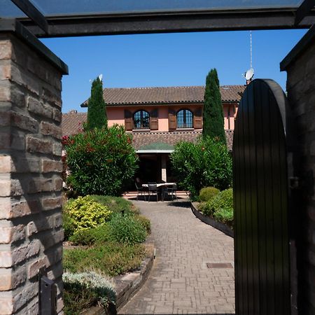 B&B Villa Argiolas Modena Exteriör bild